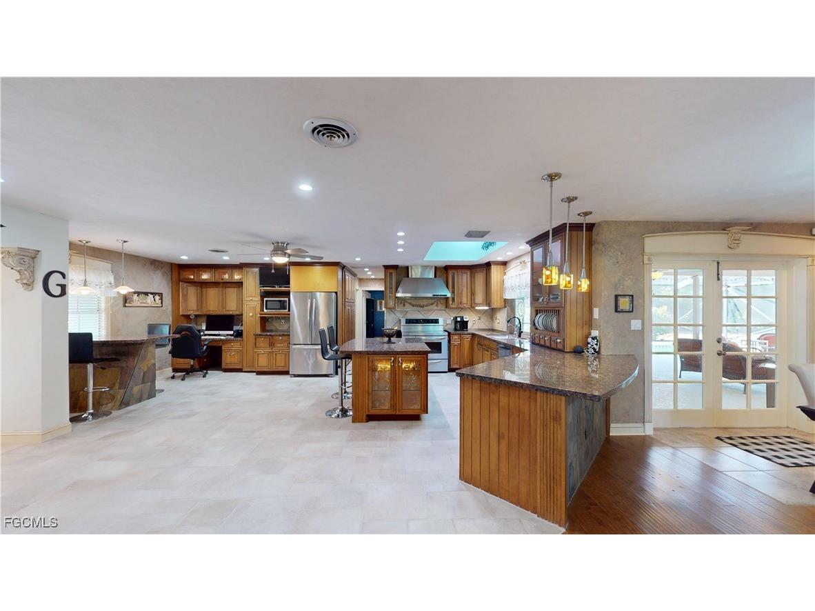 1487 Bass Lane Fort Myers FL 33919 2025023553 image3