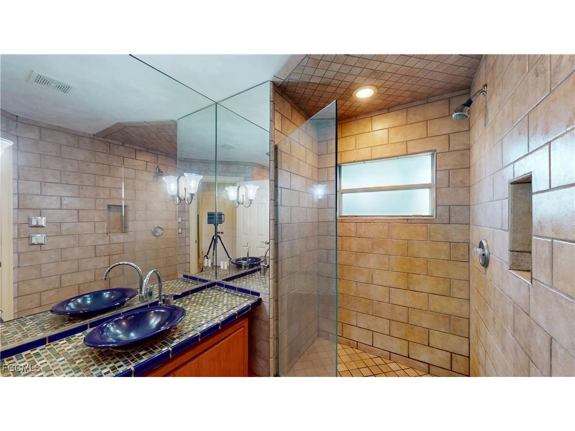 1487 Bass Lane Fort Myers FL 33919 2025023553 image37