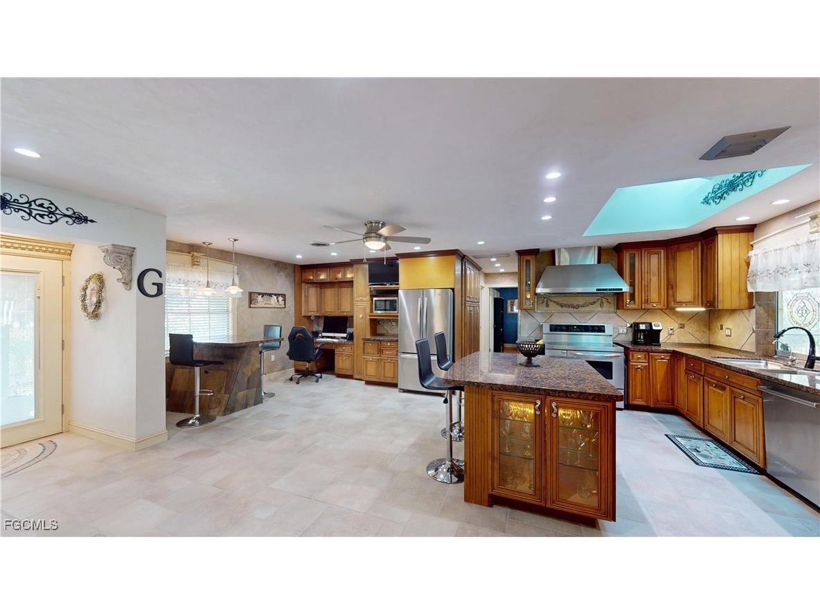 1487 Bass Lane Fort Myers FL 33919 2025023553 image4