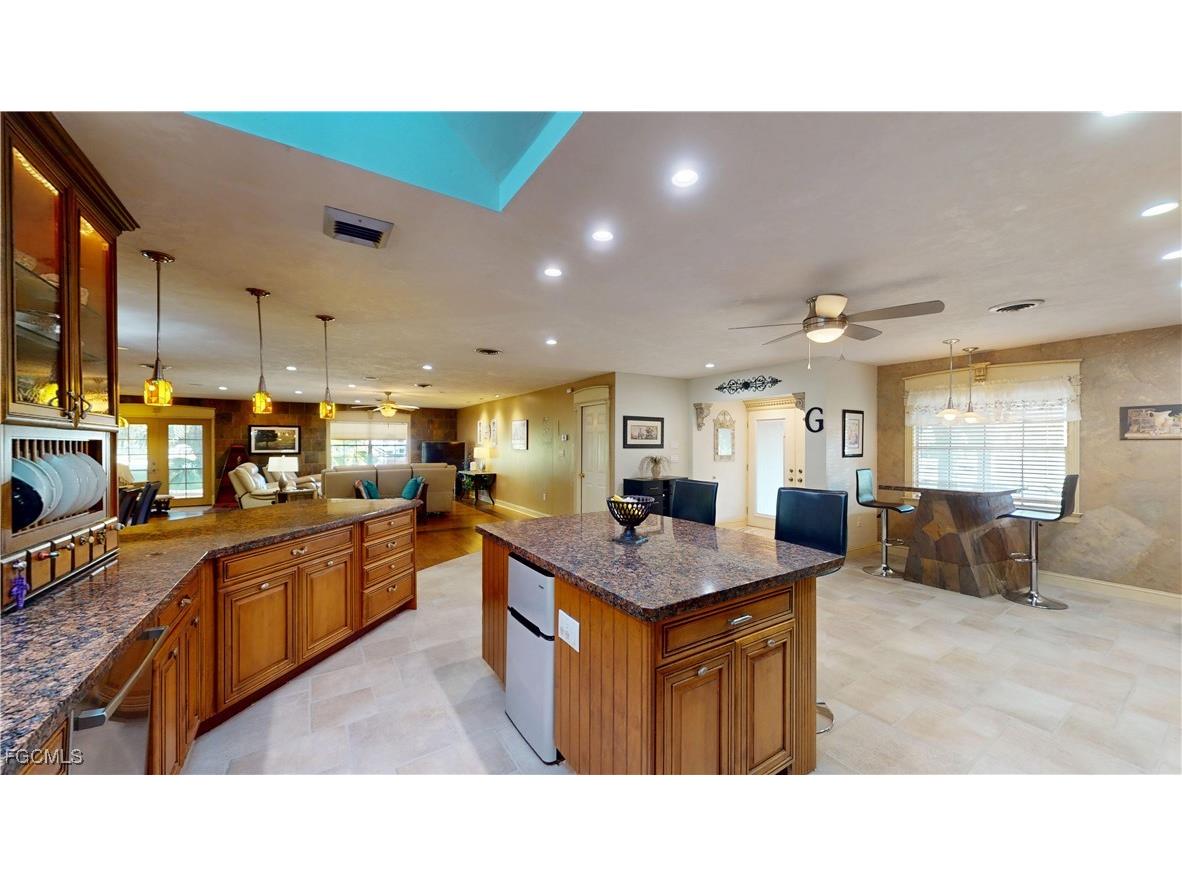 1487 Bass Lane Fort Myers FL 33919 2025023553 image5