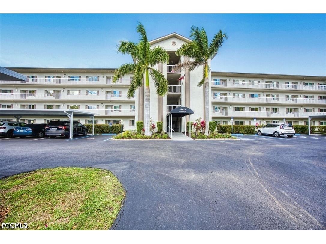 14871 Hole In 1 Circle #205 Fort Myers FL 33919 2026015751 image1