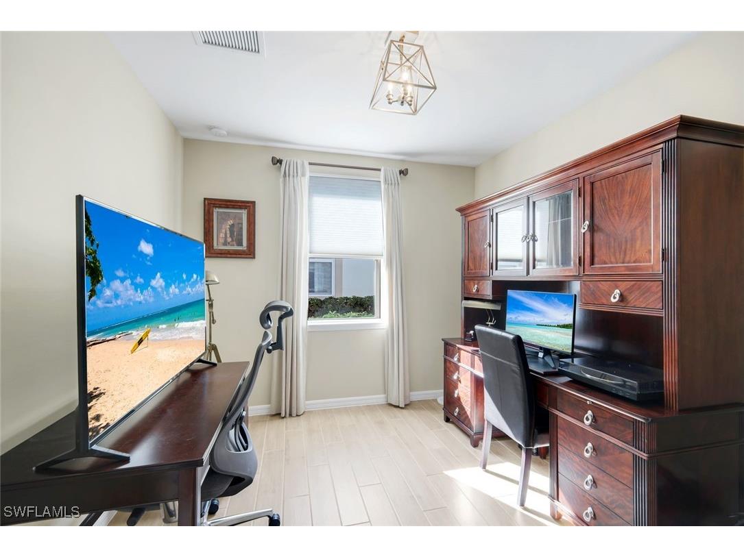 14883 Edgewater Circle Naples FL 34114 225083393 image16