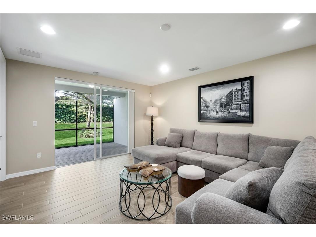 14883 Edgewater Circle Naples FL 34114 225083393 image4