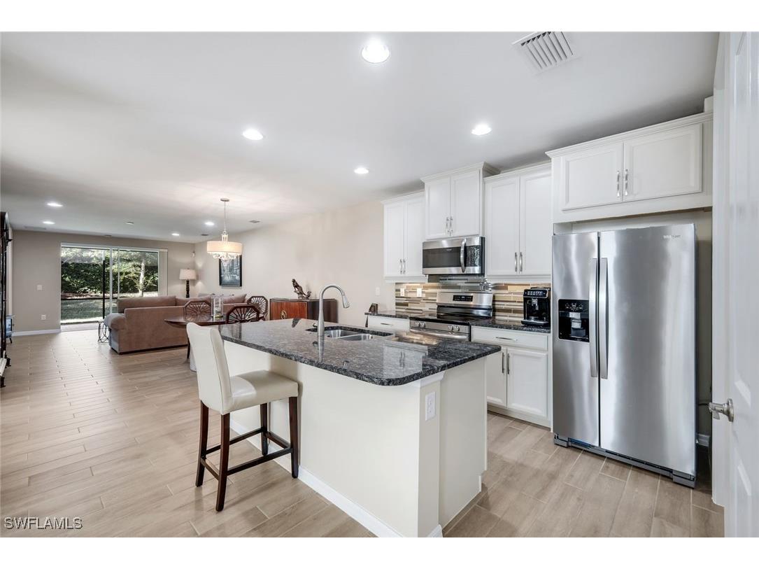 14883 Edgewater Circle Naples FL 34114 225083393 image6