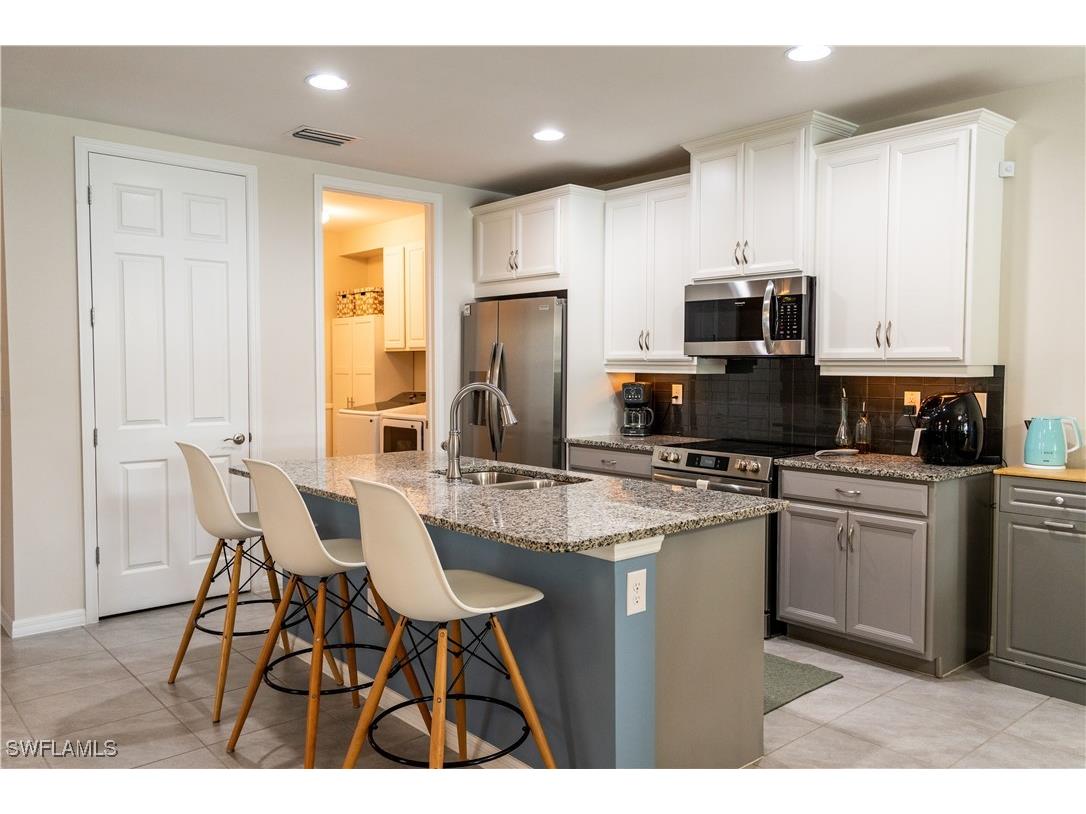 14888 Edgewater Circle Naples FL 34114 225064411 image1