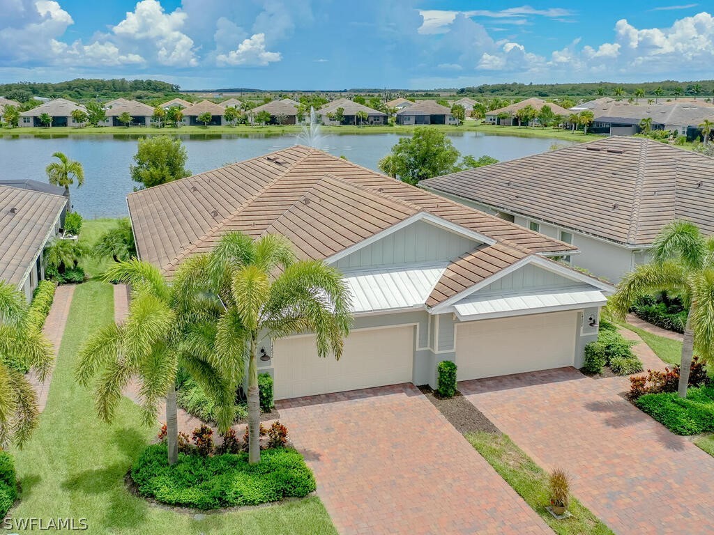 14892 Edgewater Circle Naples FL 34114 222058608 image1