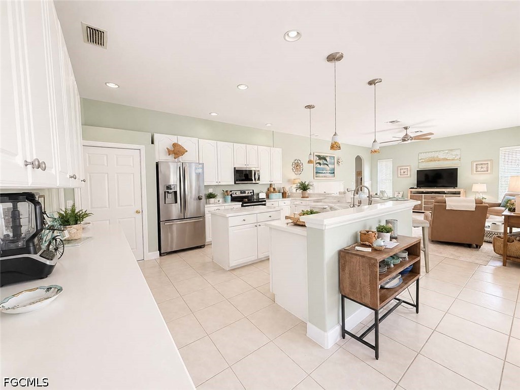 14897 Calusa Palms Drive Fort Myers FL 33919 2026019087 image7