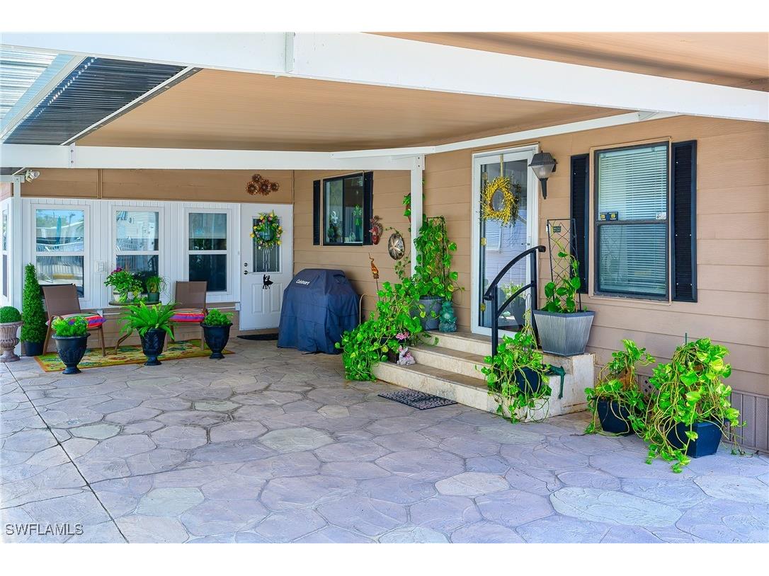 149 Kim Drive #149 Naples FL 34104 225046193 image1