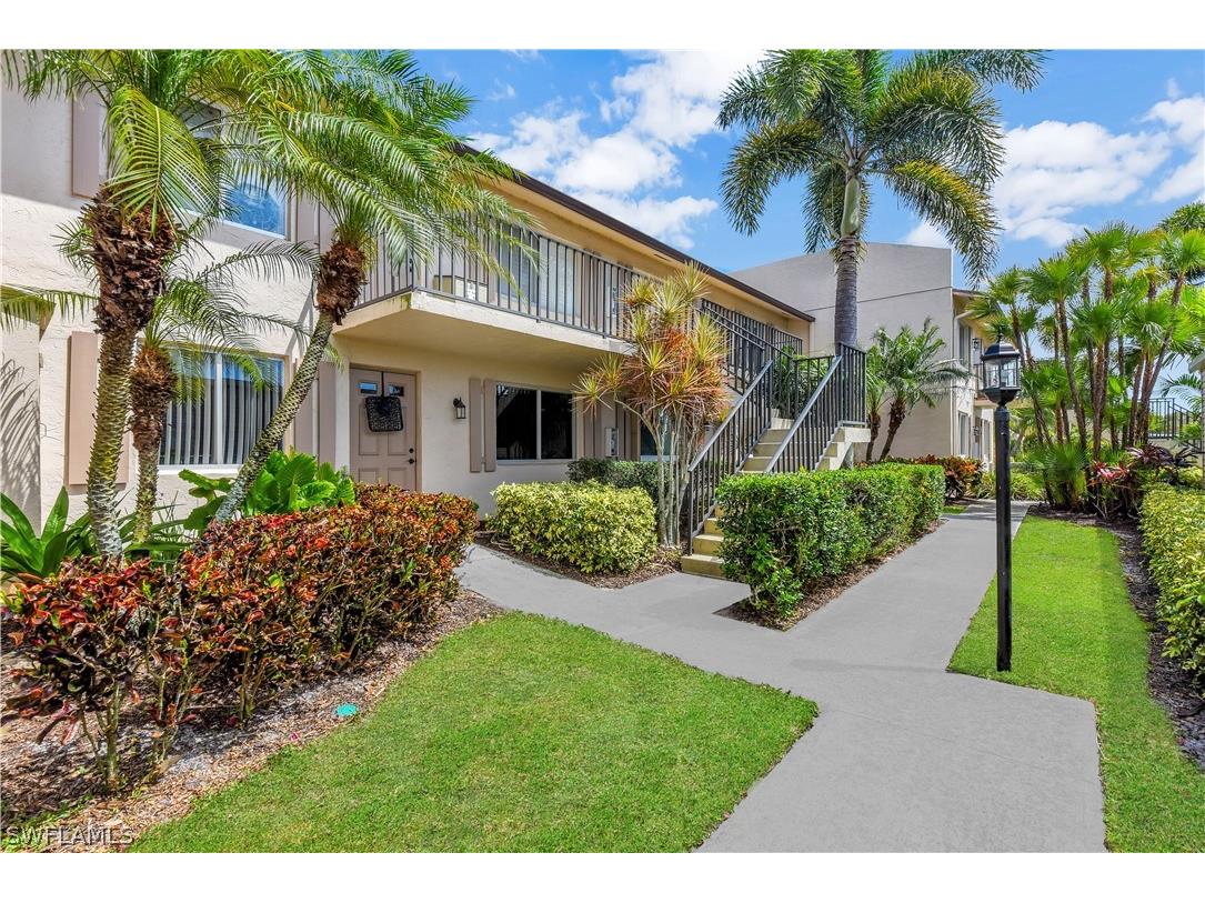149 Palm Drive #19 Naples FL 34112 224029430 image1