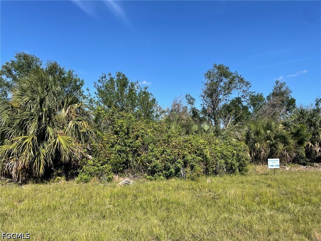 149 White Pine Drive Rotonda West FL 33947 2026022983 image1