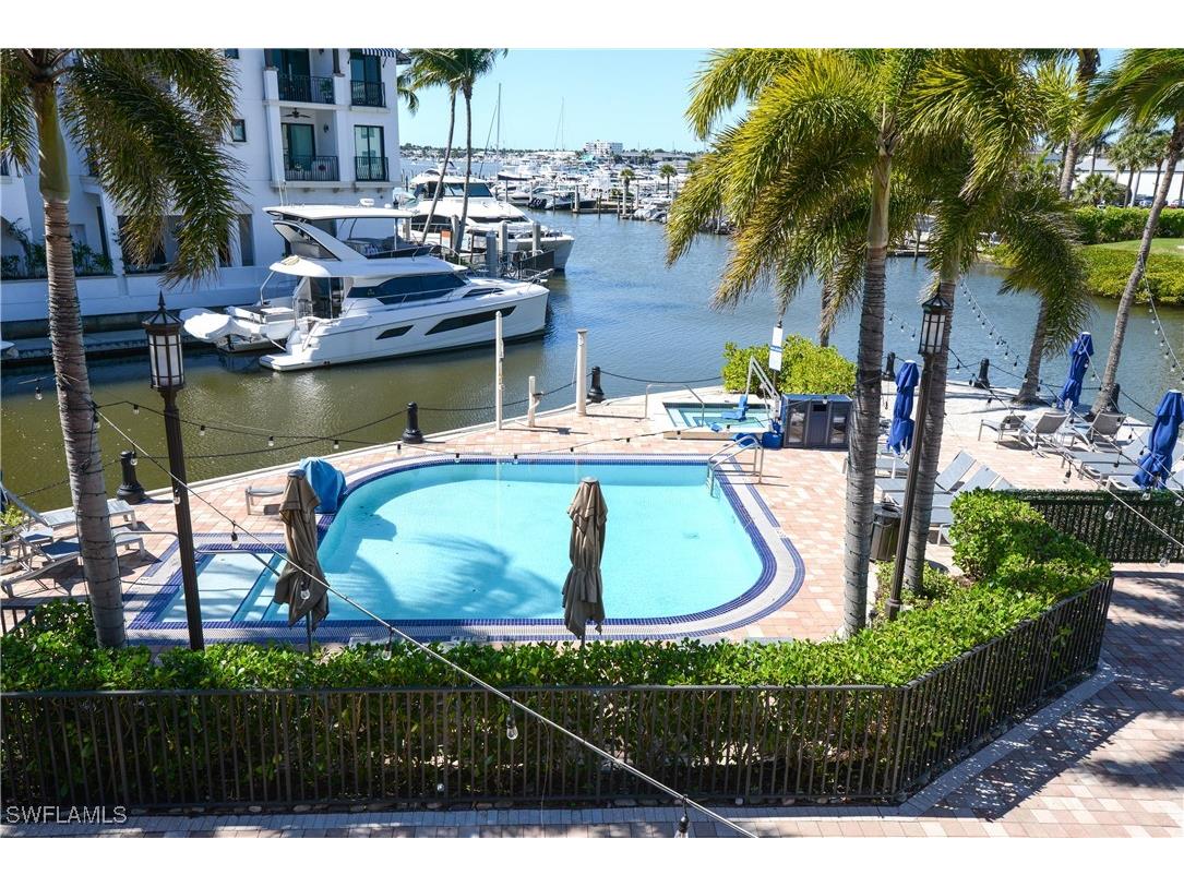 1490 5th Avenue S #200B Naples FL 34102 225030192 image4