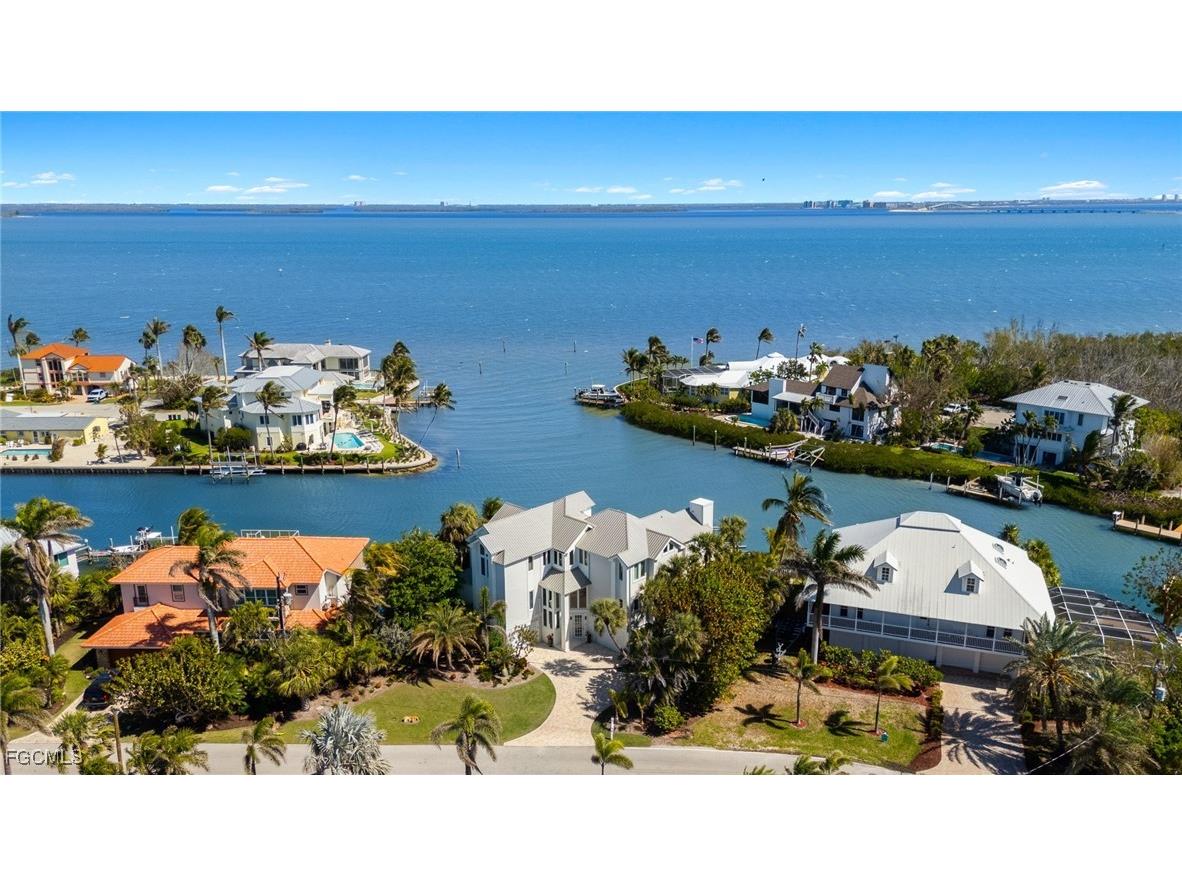 1490 Angel Drive Sanibel FL 33957 2025016519 image1