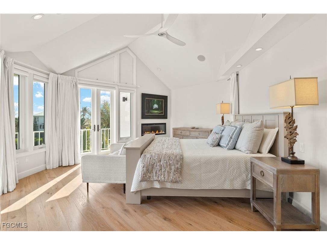 1490 Angel Drive Sanibel FL 33957 2025016519 image25