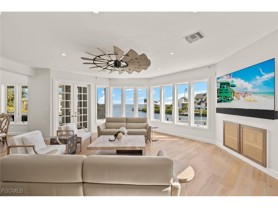 1490 Angel Drive Sanibel FL 33957 2025016519 image4