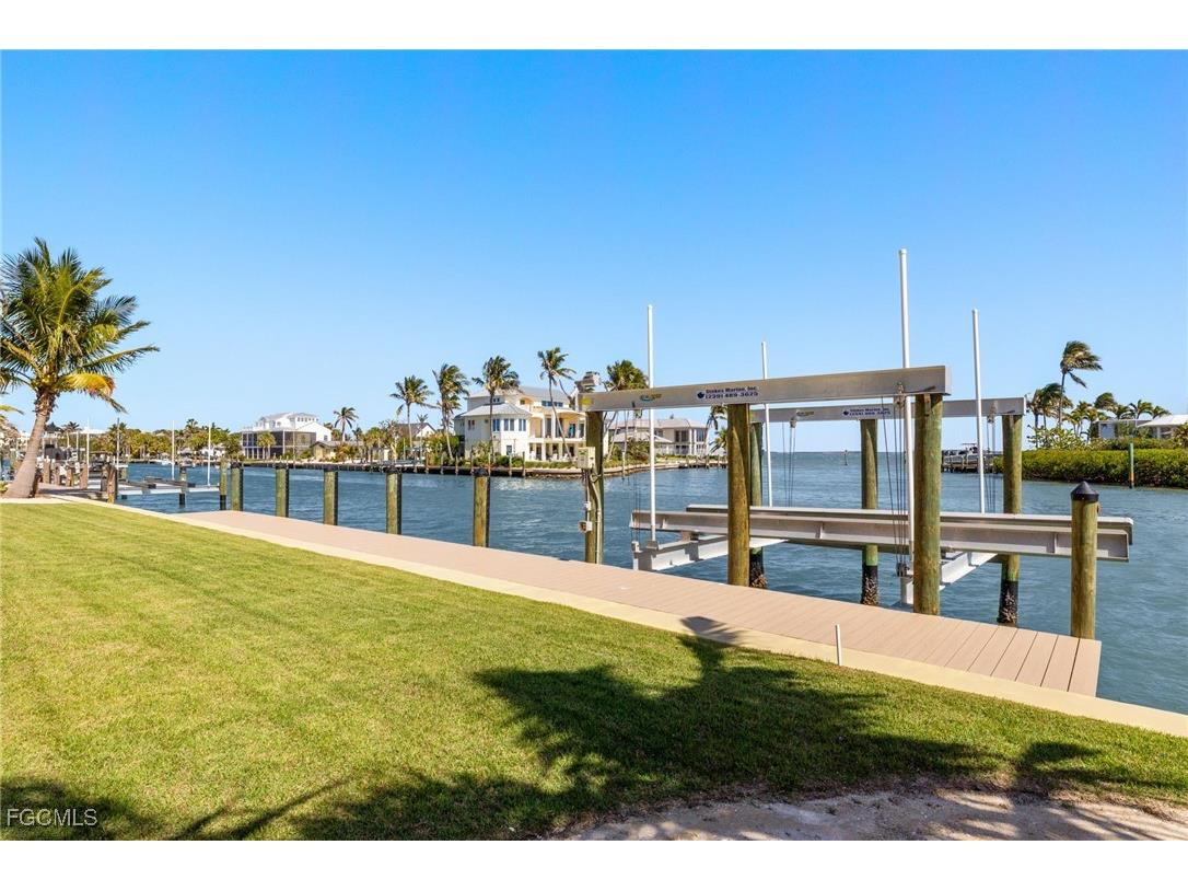 1490 Angel Drive Sanibel FL 33957 2025016519 image43