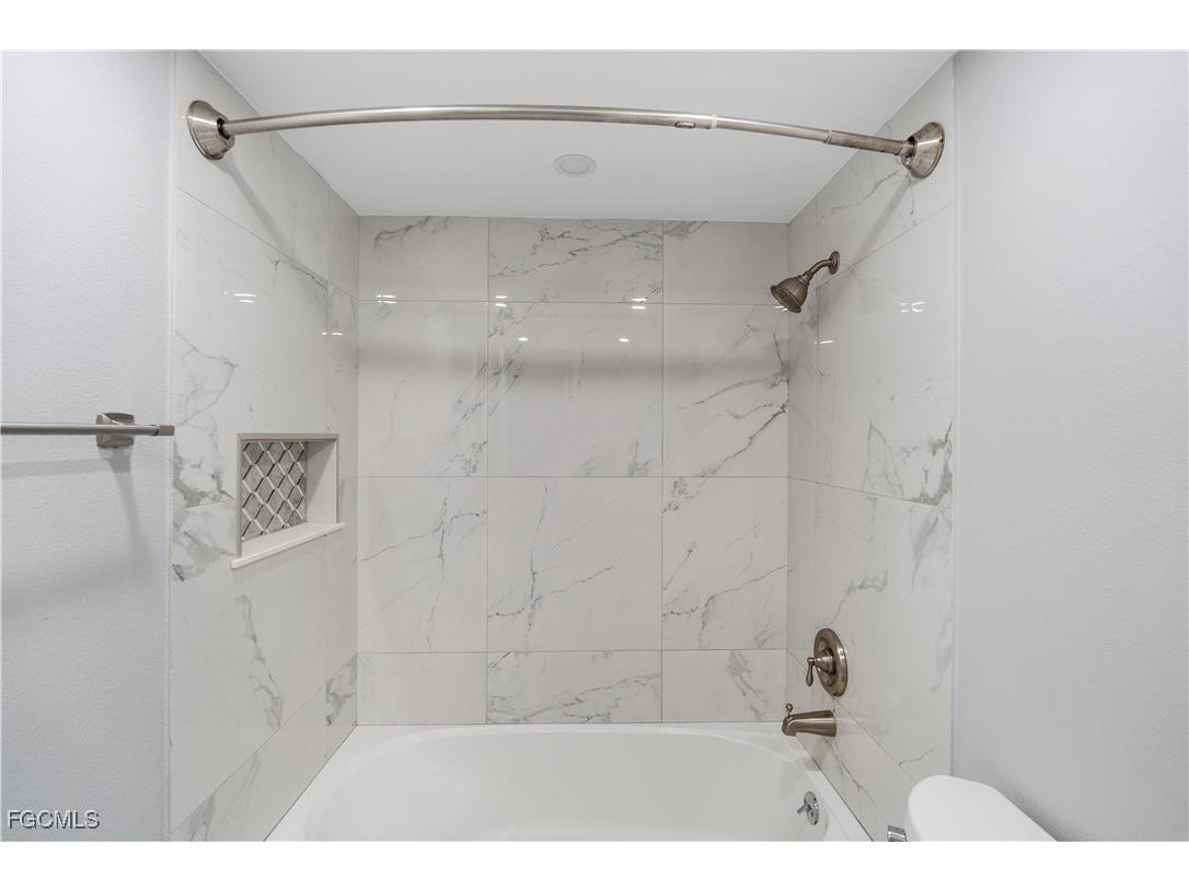 1490 Memoli Lane #2 Fort Myers FL 33919 2026001813 image22