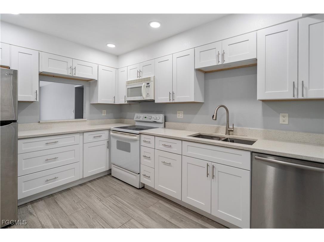 1490 Memoli Lane #2 Fort Myers FL 33919 2026001813 image7