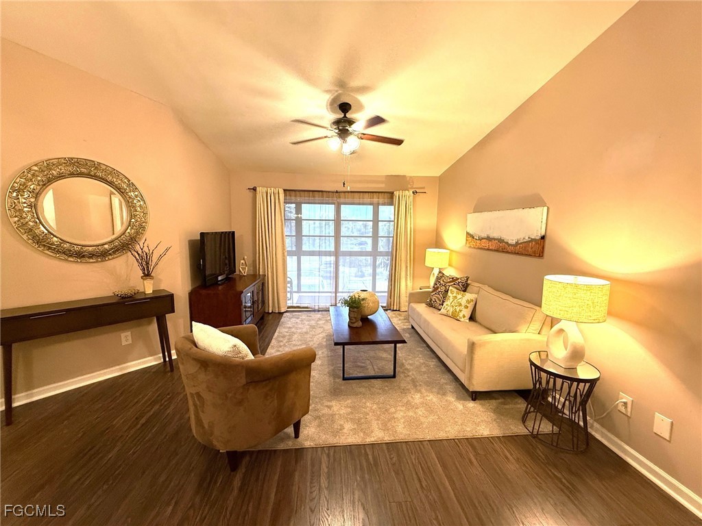 14900 Summerlin Woods Drive #13 Fort Myers FL 33919 2025014044 image1