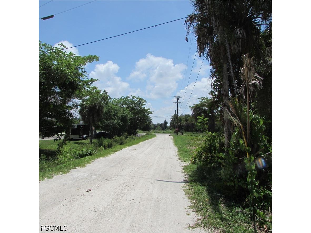 14901 Stringfellow Road Bokeelia FL 33922 2026025371 image8