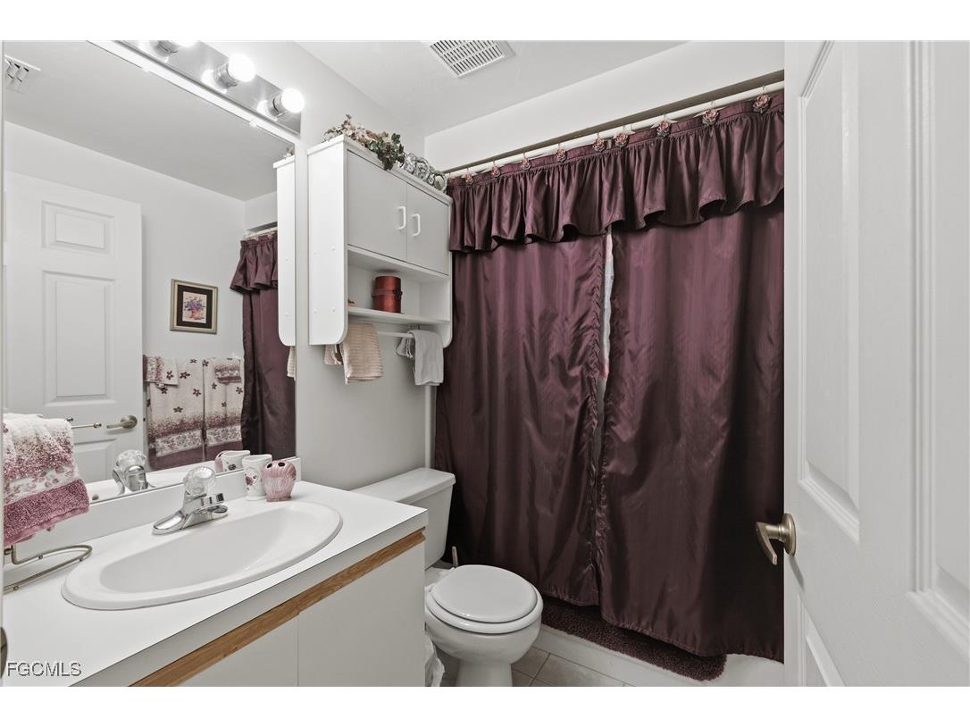 14911 Hole In 1 Circle #105 Fort Myers FL 33919 2025020675 image16