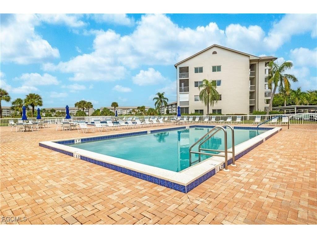 14911 Hole In 1 Circle #105 Fort Myers FL 33919 2025020675 image36