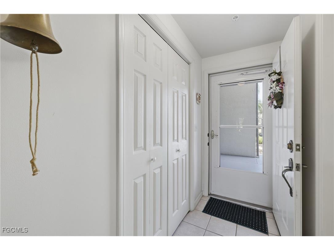 14911 Hole In 1 Circle #105 Fort Myers FL 33919 2025020675 image4