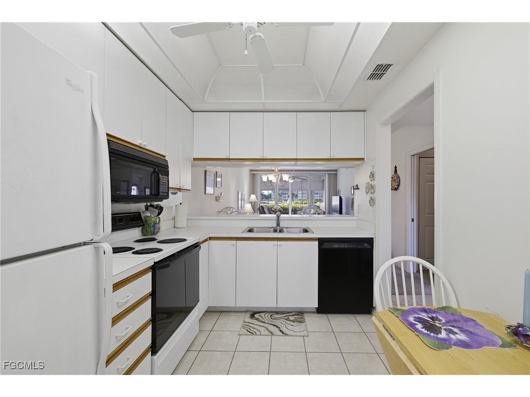 14911 Hole In 1 Circle #105 Fort Myers FL 33919 2025020675 image7