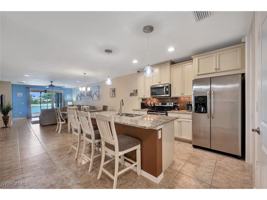 14940 Edgewater Circle Naples FL 34114 225070451 image5