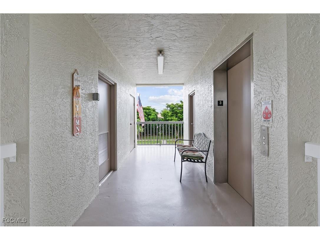 14941 Hole In 1 Circle #304 Fort Myers FL 33919 2025017537 image28