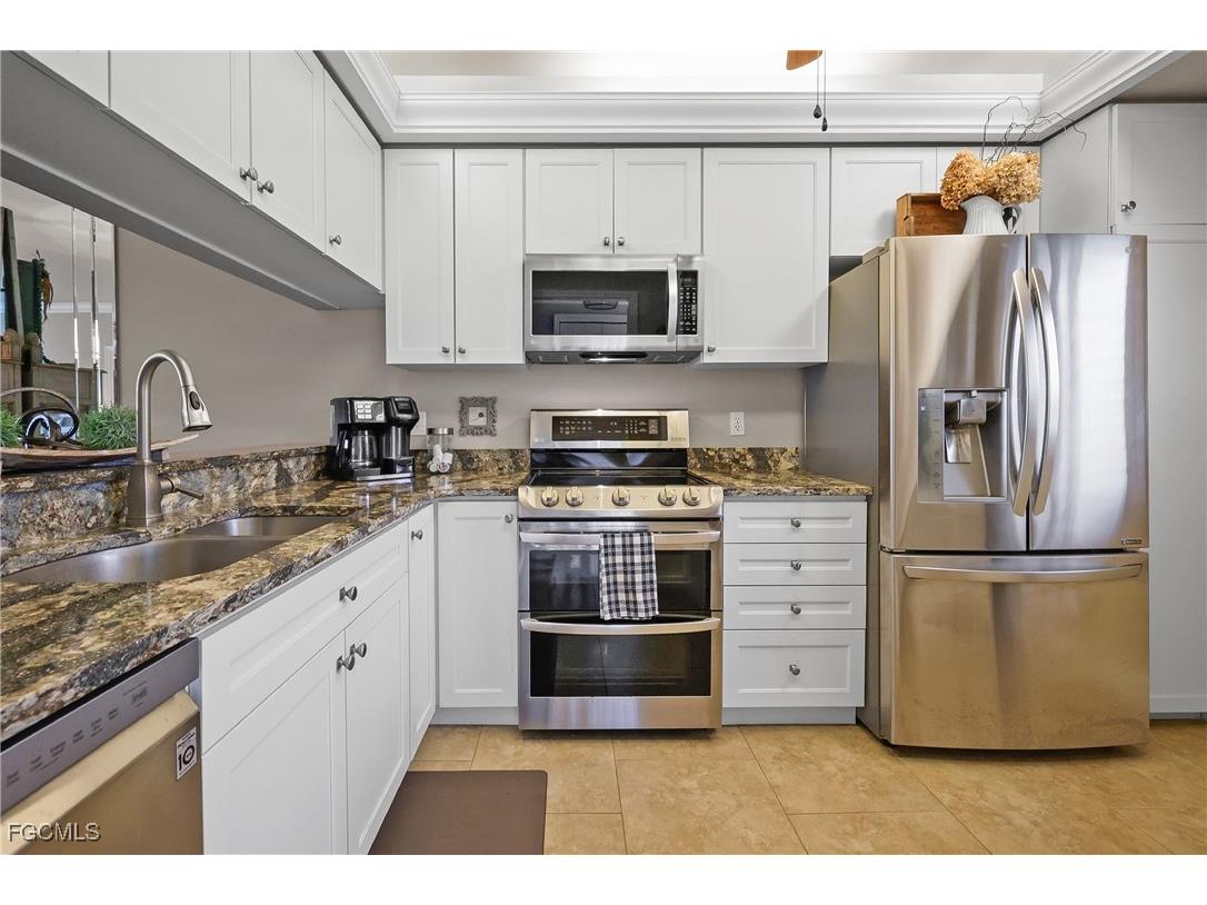 14941 Hole In 1 Circle #304 Fort Myers FL 33919 2025017537 image5