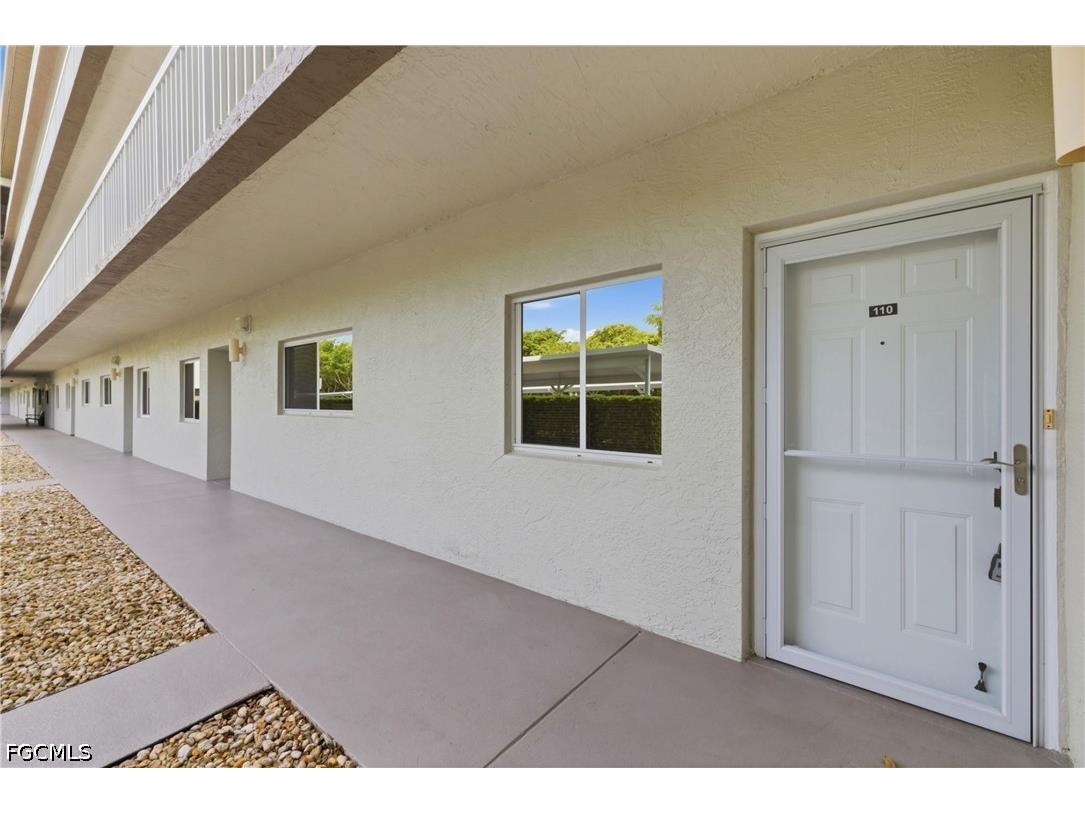 14941 Hole In One Circle #110 Fort Myers FL 33919 2026015967 image4