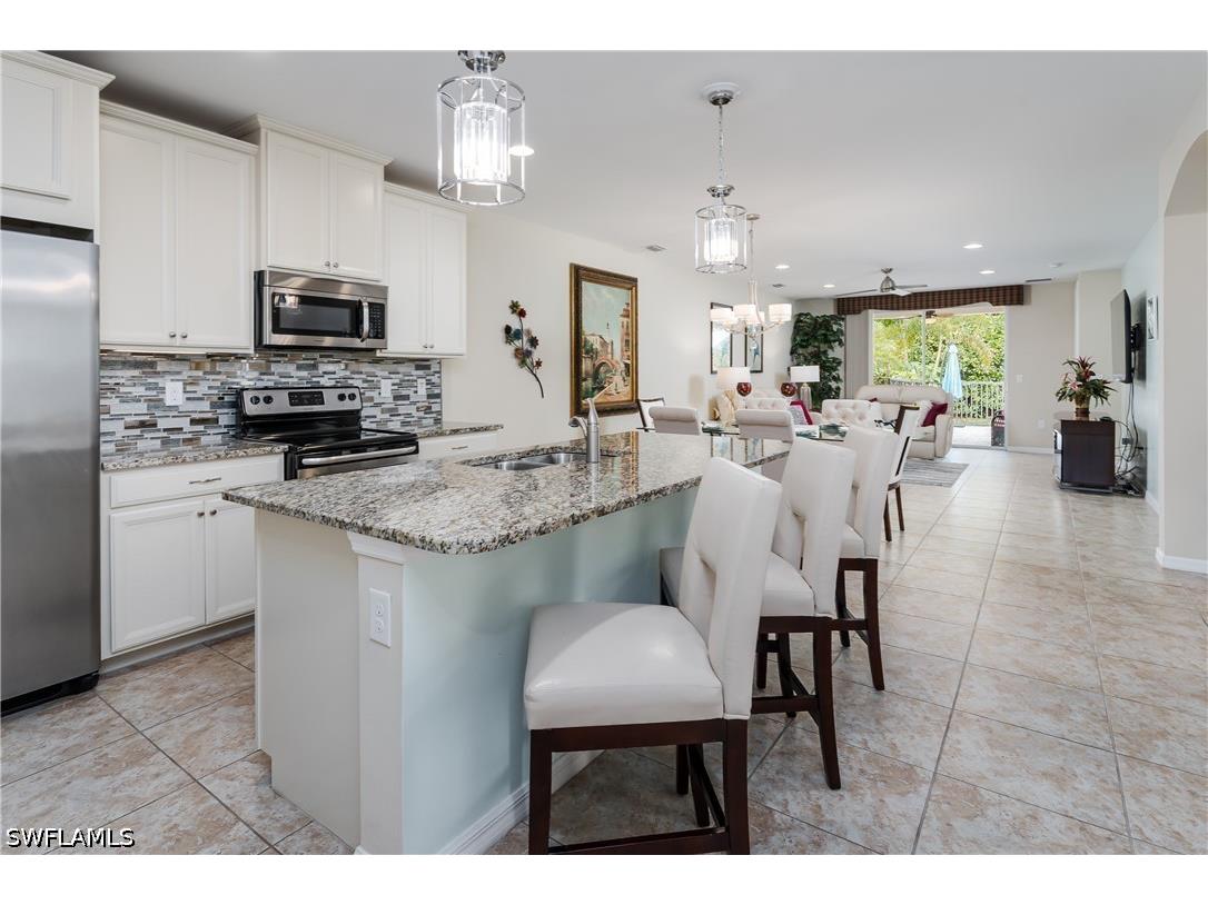 14943 Edgewater Circle Naples FL 34114 226012946 image1