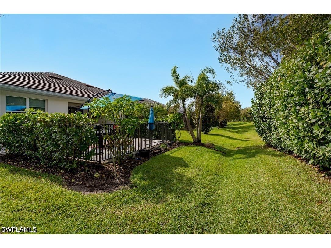 14943 Edgewater Circle Naples FL 34114 226012946 image21