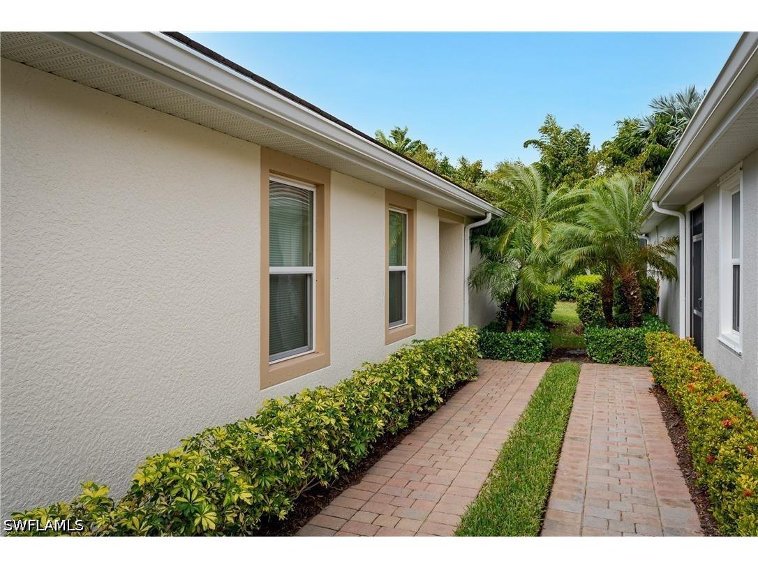 14943 Edgewater Circle Naples FL 34114 226012946 image24