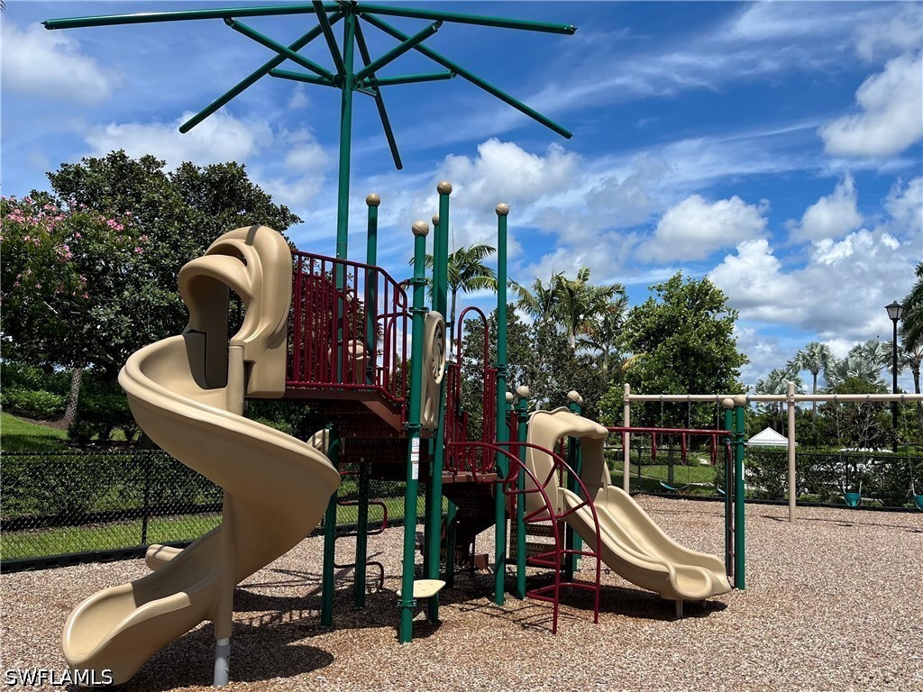 14943 Edgewater Circle Naples FL 34114 226012946 image31