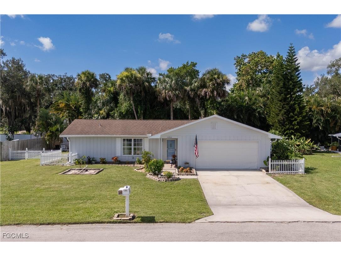14943 Randolph Drive Fort Myers FL 33905 2025004216 image1