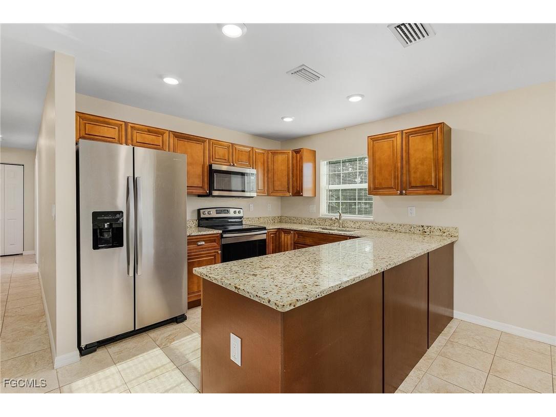 14954 Wise Way Fort Myers FL 33905 2025014065 image5