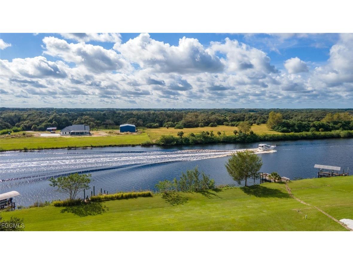 1497 Riverbend Drive Labelle FL 33935 2025018852 image2