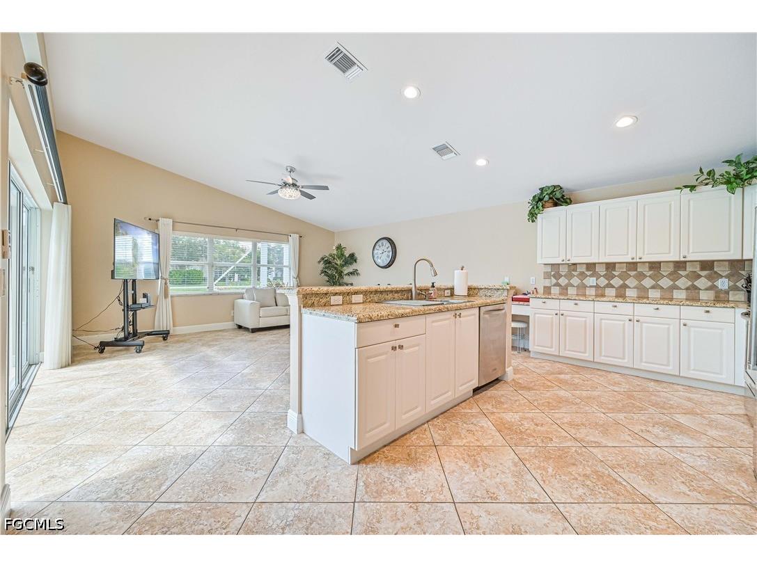 14980 Lake Olive Drive Fort Myers FL 33919 2026020103 image9