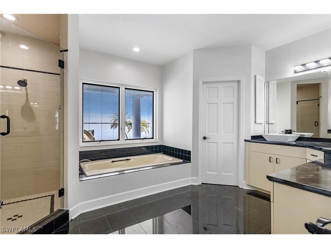 14988 Bonaire Circle Fort Myers FL 33908 226008634 image17
