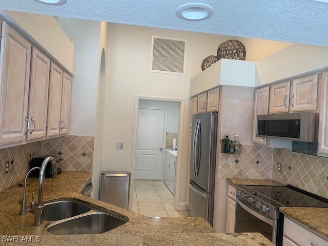 1499 Vintage Ln Naples FL 34104 225065873 image13