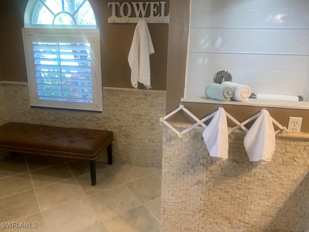 1499 Vintage Ln Naples FL 34104 225065873 image22