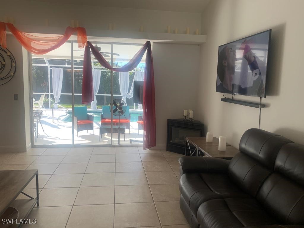 1499 Vintage Ln Naples FL 34104 225065873 image3