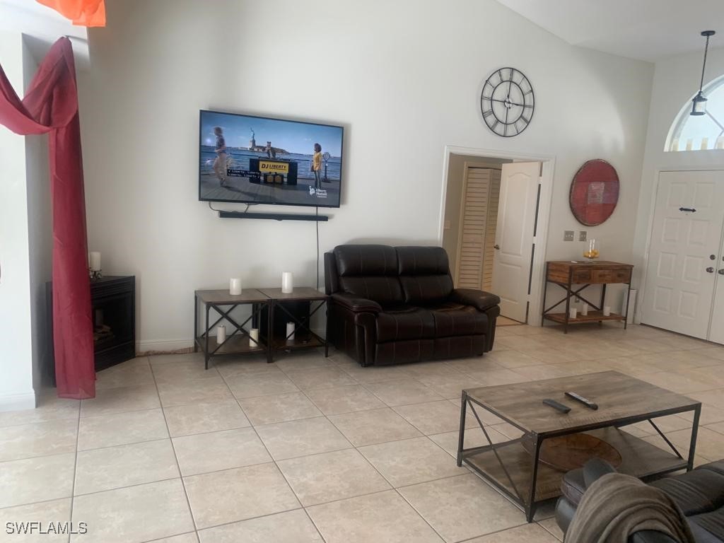 1499 Vintage Ln Naples FL 34104 225065873 image6