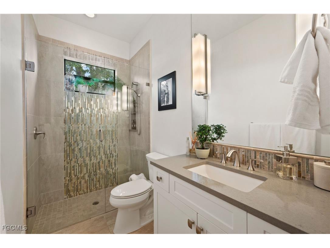 14994 Bonaire Circle Fort Myers FL 33908 2025015932 image23