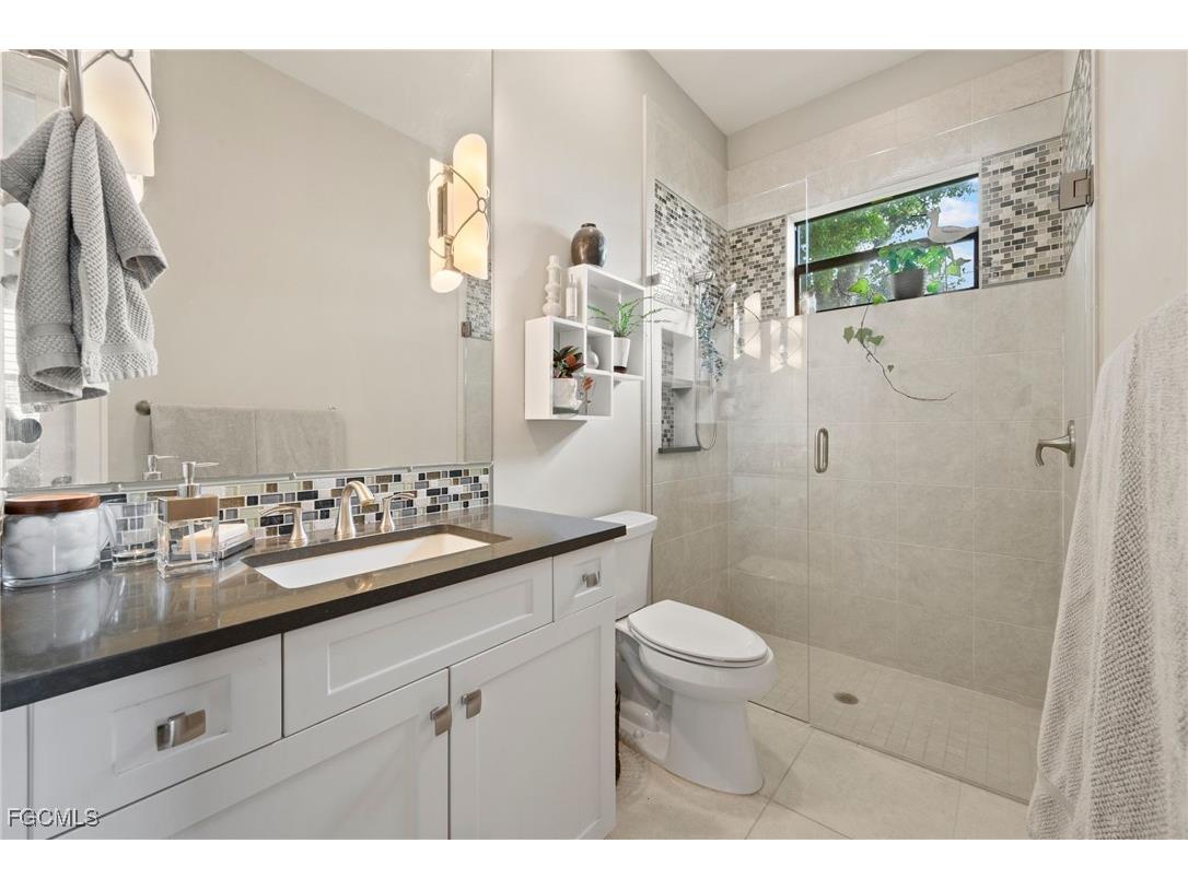 14994 Bonaire Circle Fort Myers FL 33908 2025015932 image25