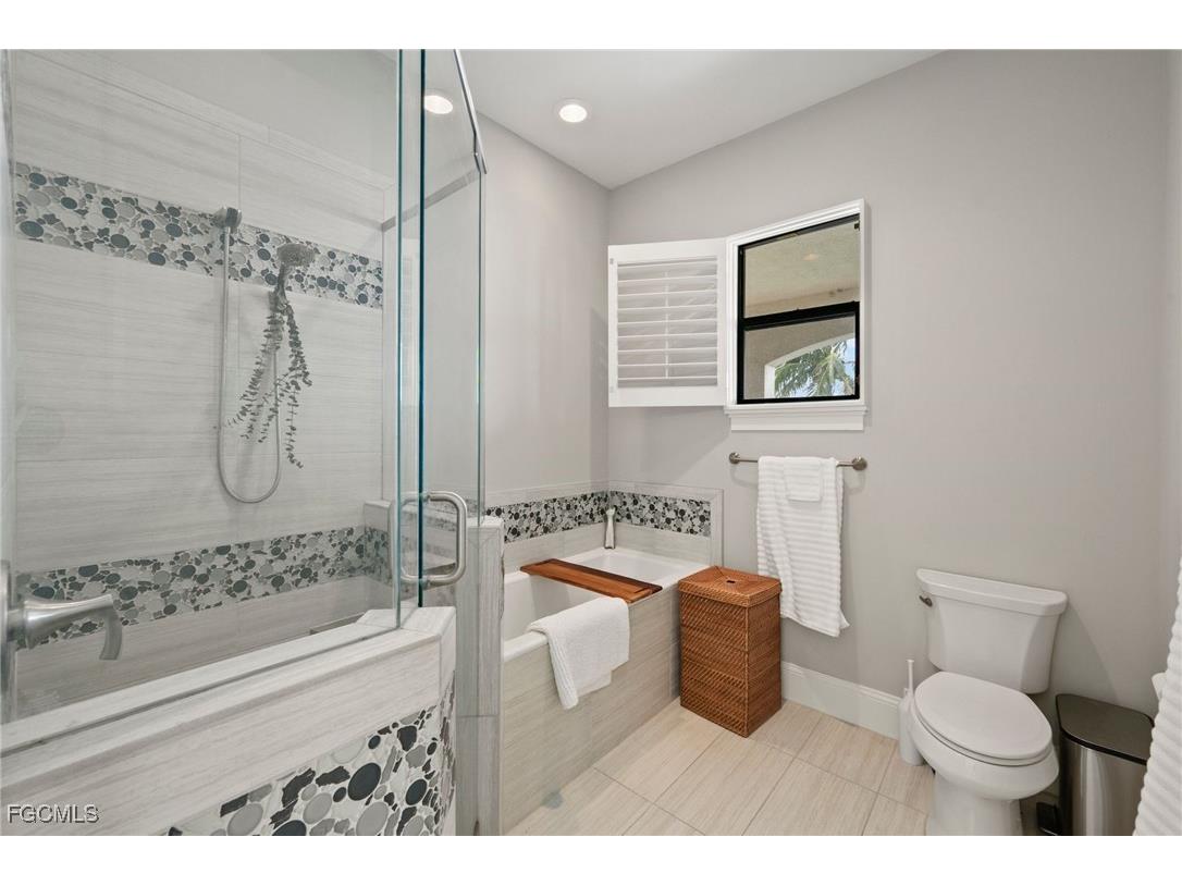 14994 Bonaire Circle Fort Myers FL 33908 2025015932 image37