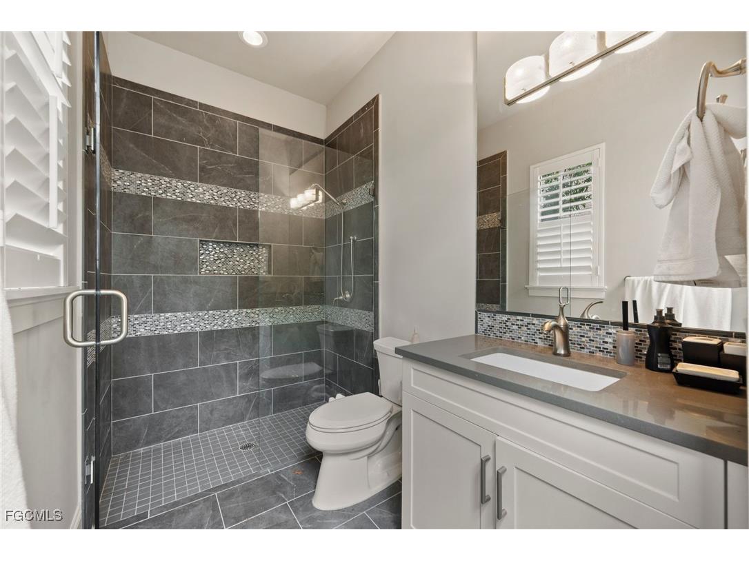 14994 Bonaire Circle Fort Myers FL 33908 2025015932 image40