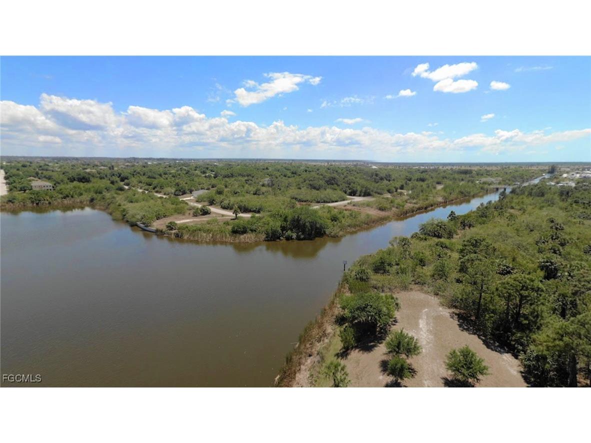 15 & 17 Blossom Lane Placida FL 33946 2025023318 image3