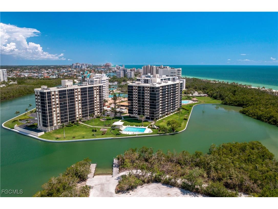 15 Bluebill Avenue #1004 Naples FL 34108 2025020284 image1